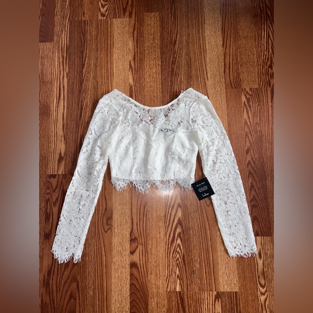 Brand new with tags lulus lace crop top